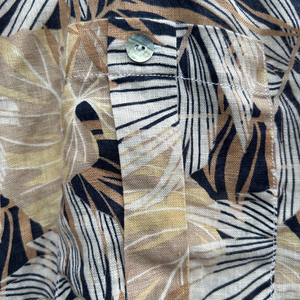 C&C California Linen Top Women XL Leaf Print Neutral Multi Button Front Resort - Picture 7 of 15